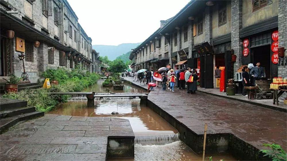 南京雨花台消防联合多部门开展综合性消防演练